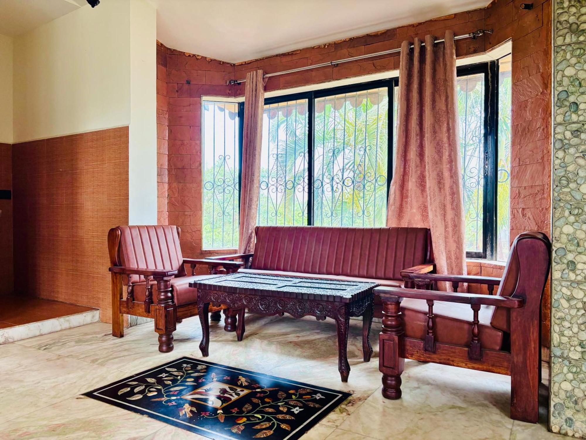 Bailey'S Castle Villa Lonavala Exterior photo
